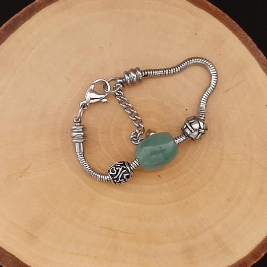 Pandora stílusú karkötő aventurin ásványgyönggyel és Pandora stílusú gyöngyökkel 13-17 cm csuklóra