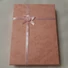 Kép 2/2 - Rózsaszín díszdoboz masnival, 12,5*18 cm