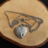 Kép 1/5 - "Szívemben őrizlek" nemesacél nyaklánc nyitható szív alakú medállal, életfa díszítéssel, "te amo" felirattal 60cm